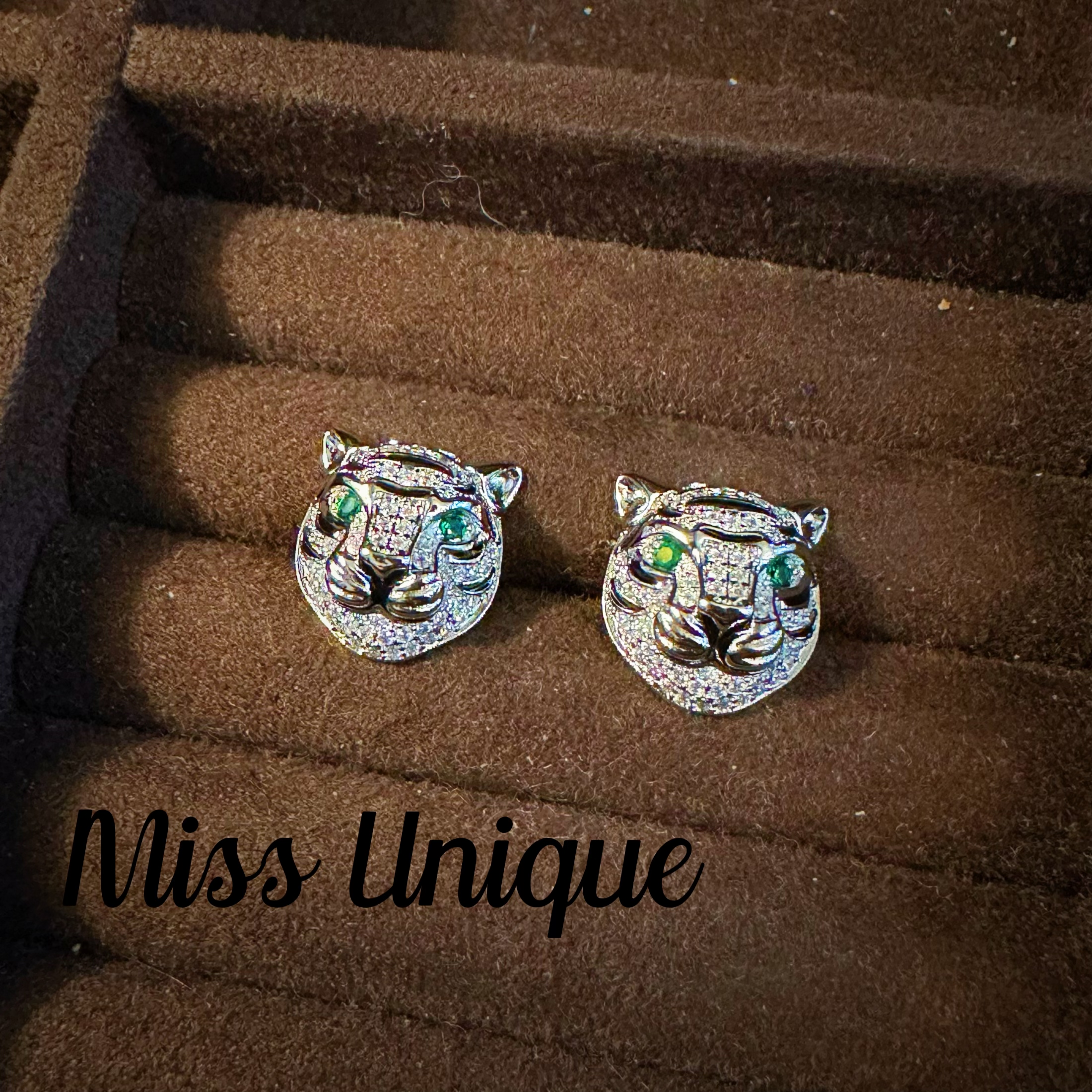 B1621老虎头耳环