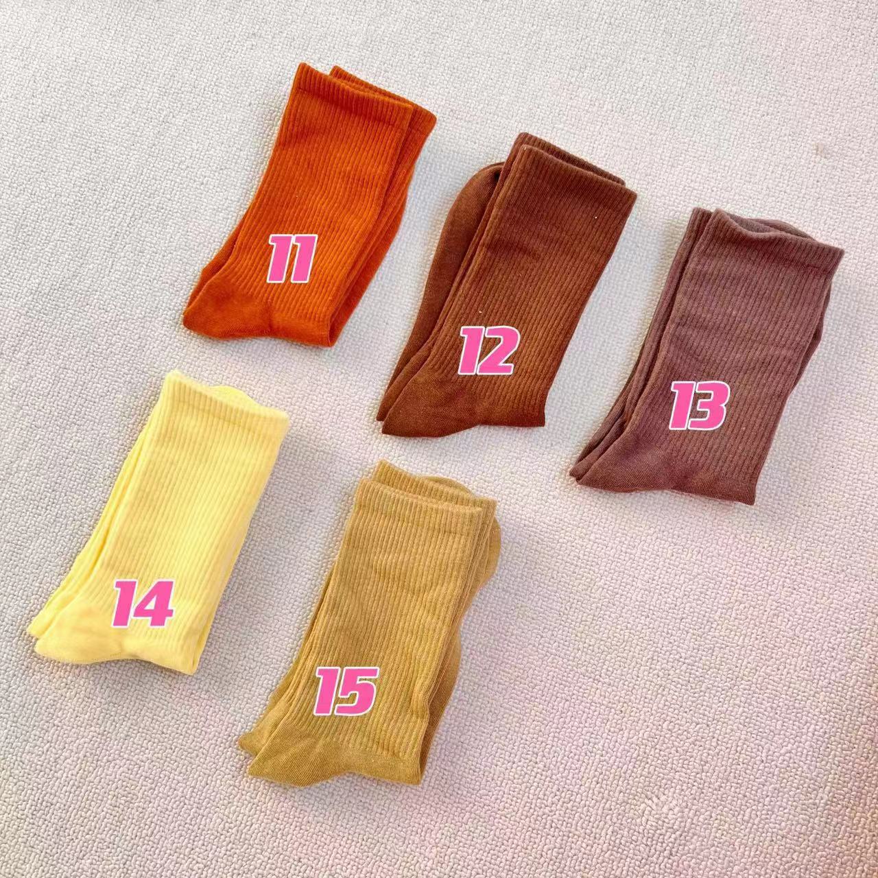 休闲运动户外健身瑜伽白色纯色时尚潮流ins中筒袜