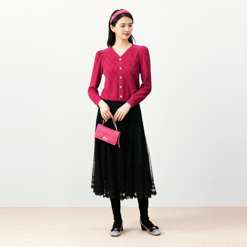 Koradior珂莱蒂尔商场同款冬季精致珠钻针织衫气质淑女风毛衫女