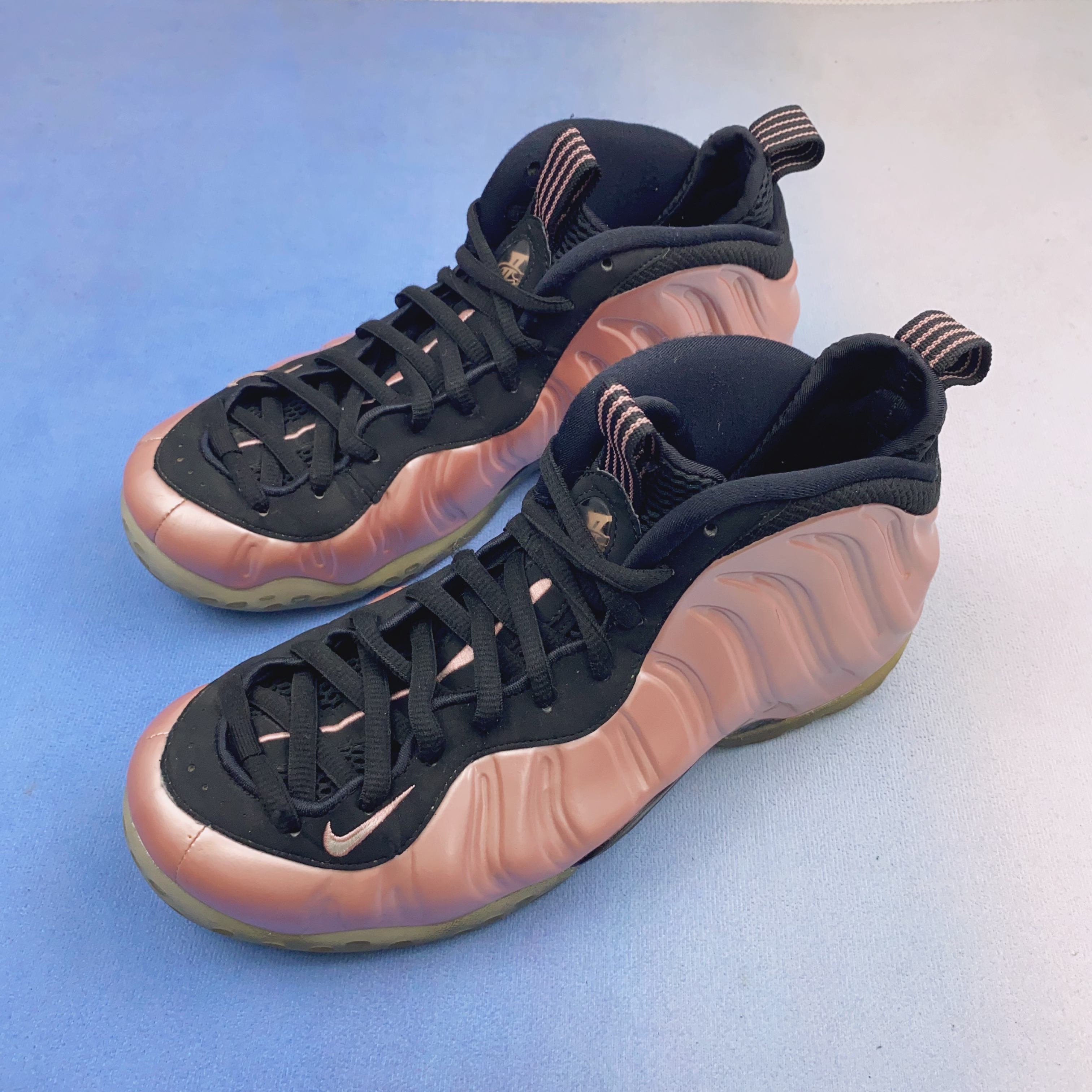 42码/9新/Nike耐克 粉喷 高帮篮球鞋运动鞋/无原盒/公价2699