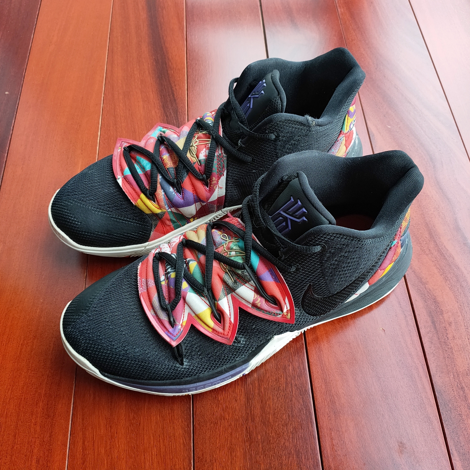 42.5码/耐克Nike kyrie欧文5CNY新年篮球鞋/9新无原盒/公价1699