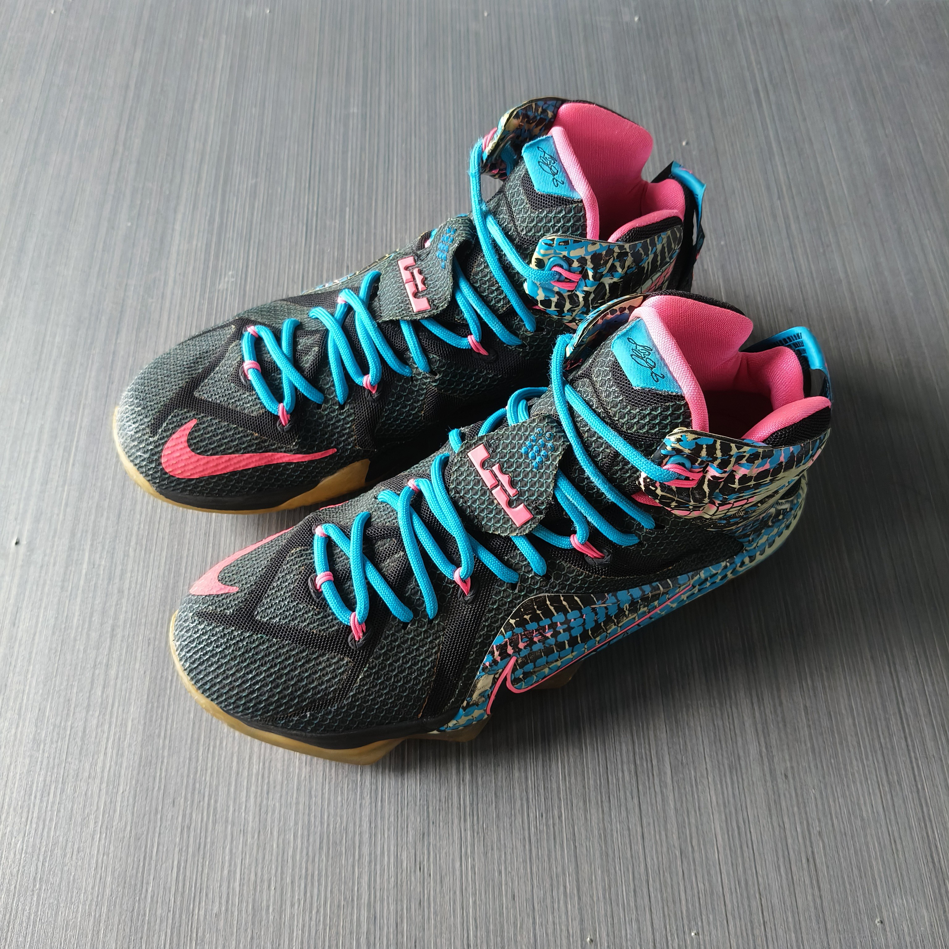 43码/Nike LeBron 詹姆斯12黑篮/篮球鞋/9新无原盒/公价2799