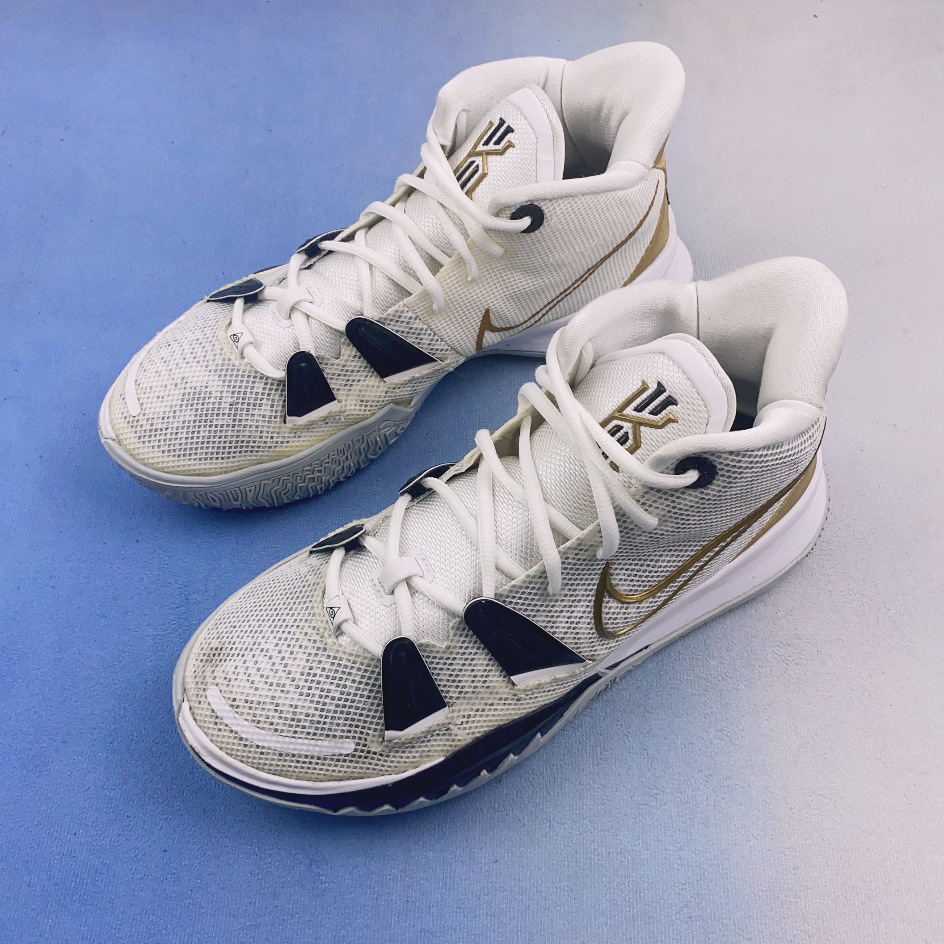 42.5码/9新/耐克Nike 欧文7白金总决赛中帮实战篮球鞋/无原盒