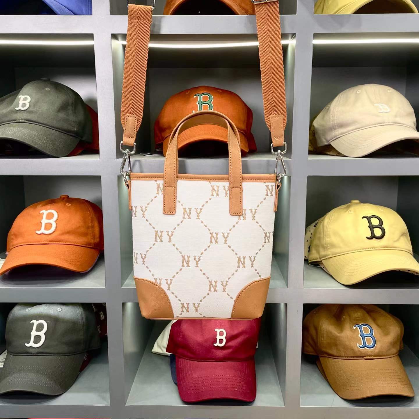 CLNKEL联名款字母满印可调节肩带帆布包 194