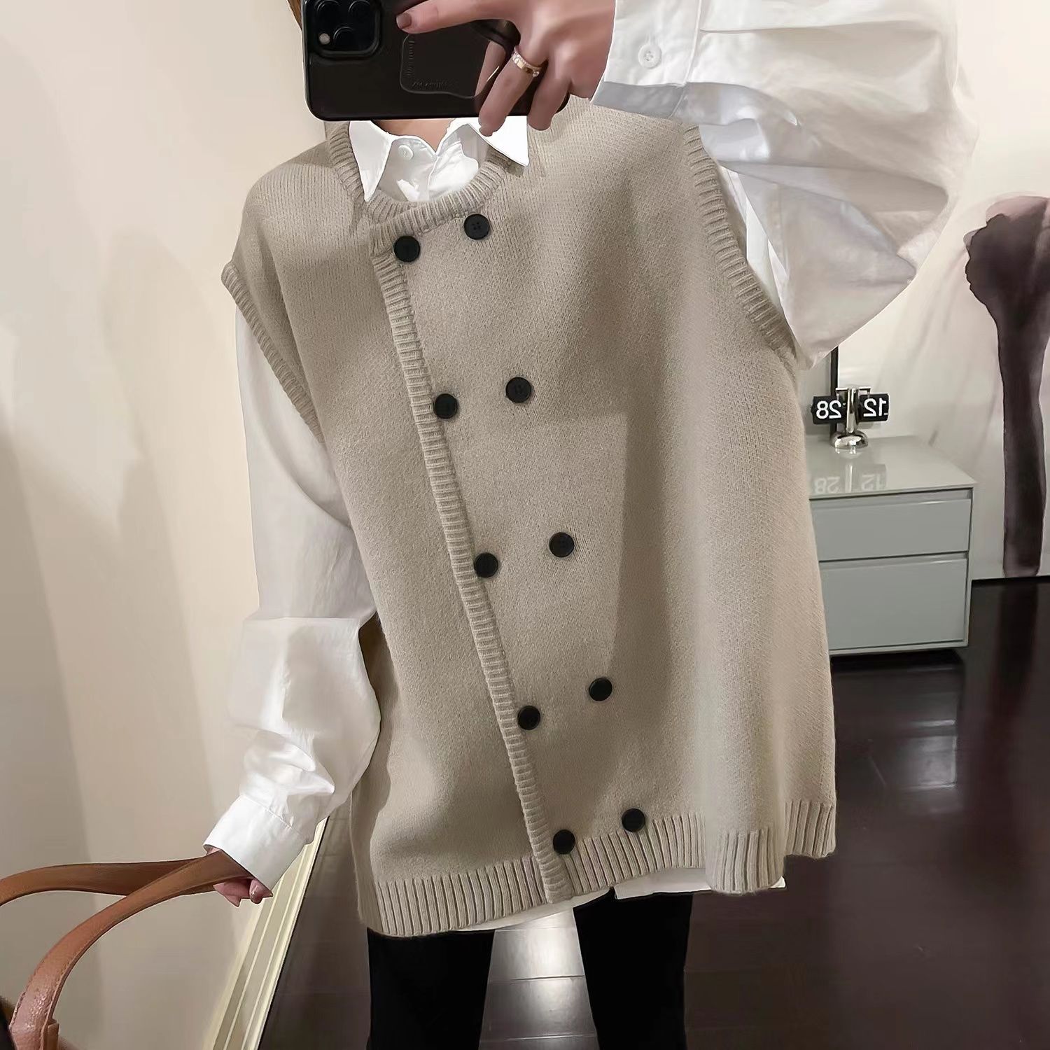 大码胖mm200斤韩版宽松叠穿针织潮无袖针织马甲女新款设计感