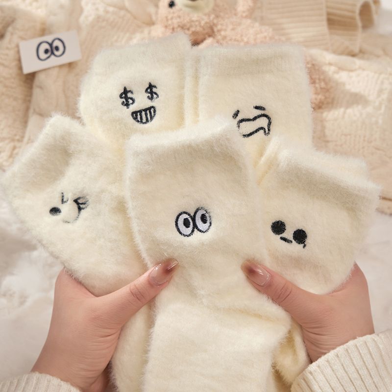 水貂表情袜子女秋冬加绒加厚保暖中筒袜牛奶袜加厚冬季新款2023