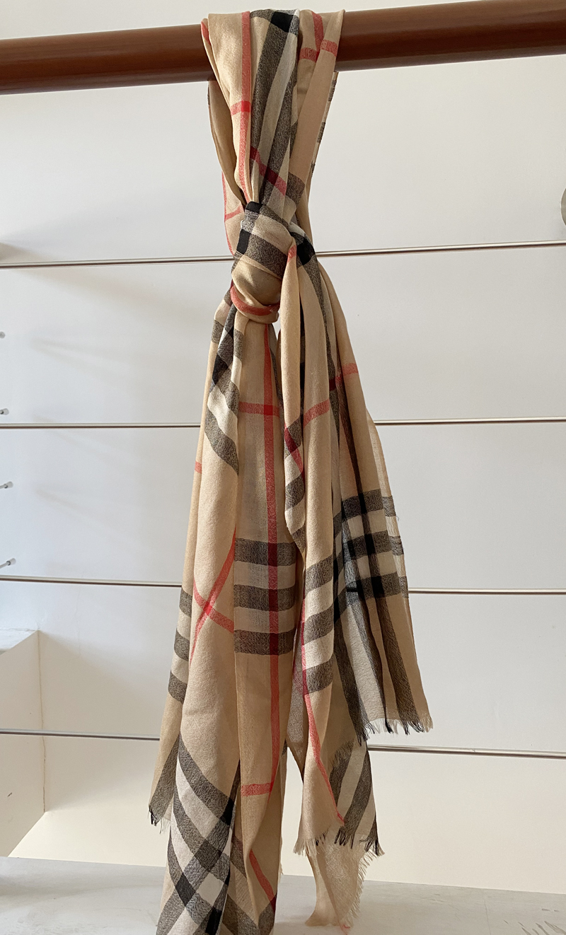 200支水溶羊毛经典英伦驼色格子 时尚百搭不过时 气质围巾 披肩