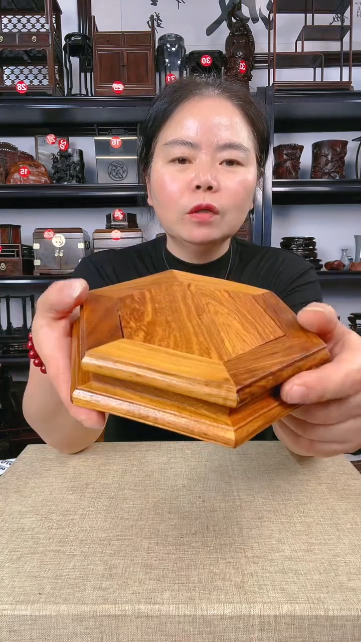【闪购商品】木858瑕疵老李红木工艺品