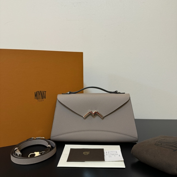 99新 MOYNAT/摩奈 /妃鱼/包包/市场价33900/240825EV0023