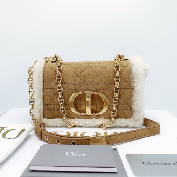 95新/迪奥/妃鱼/包包/市场价32500/241112EV0021