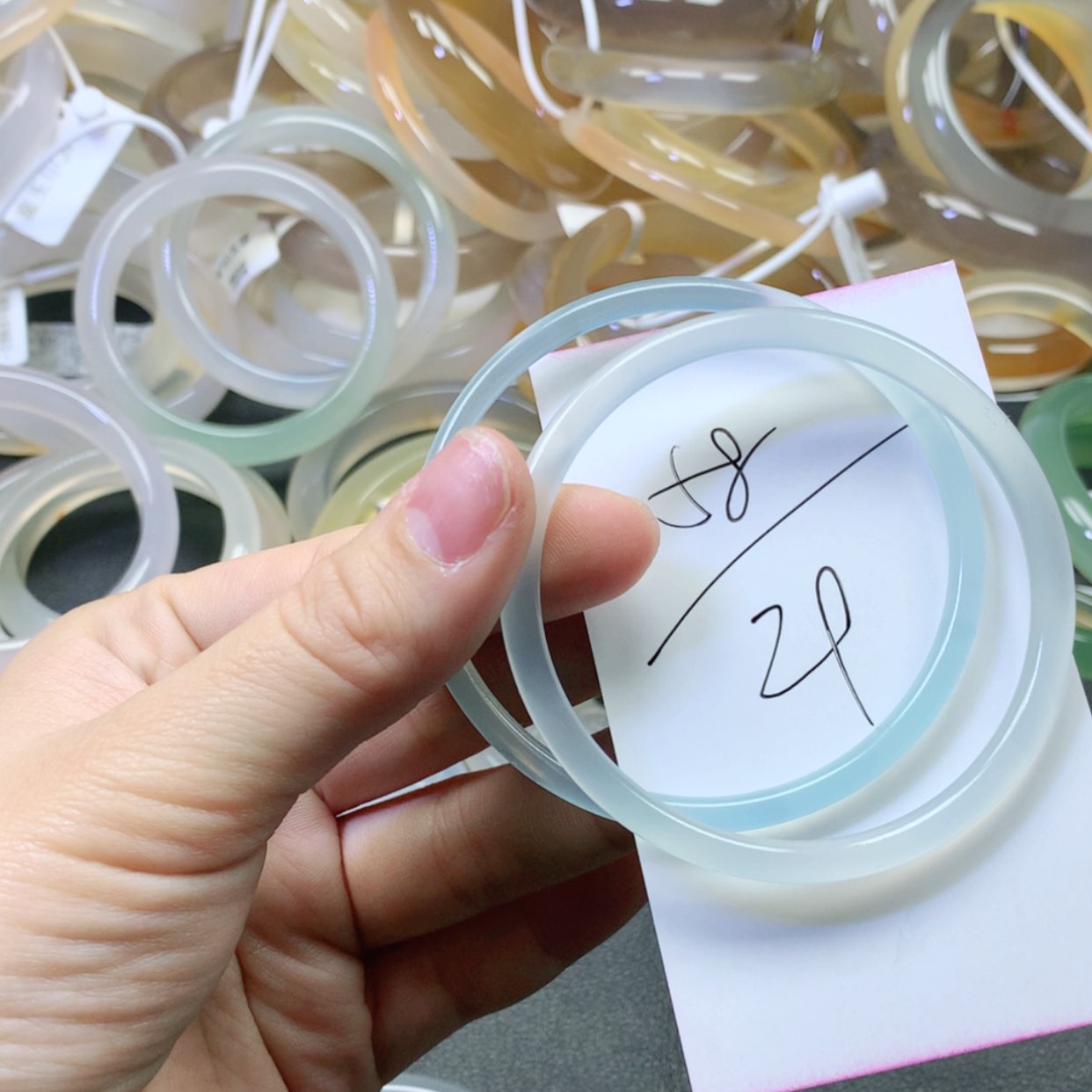 【闪购商品】玛瑙/玉髓手镯未镶嵌