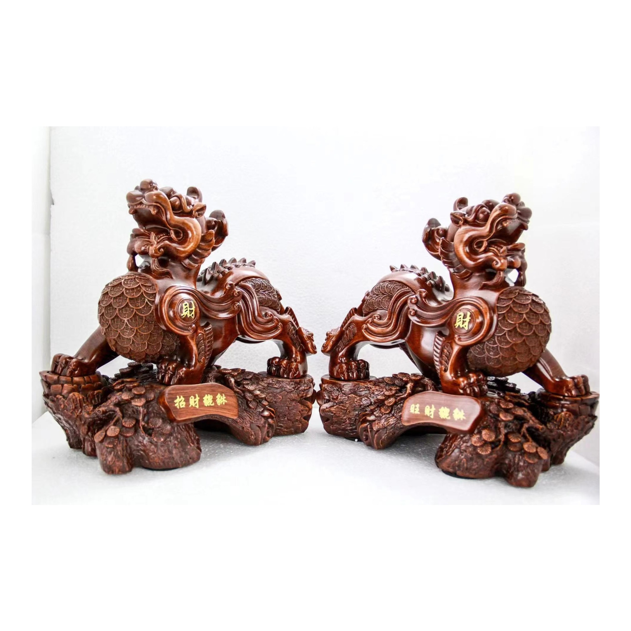 招财貔貅一对整雕摆件（30cm*15cm*29cm）