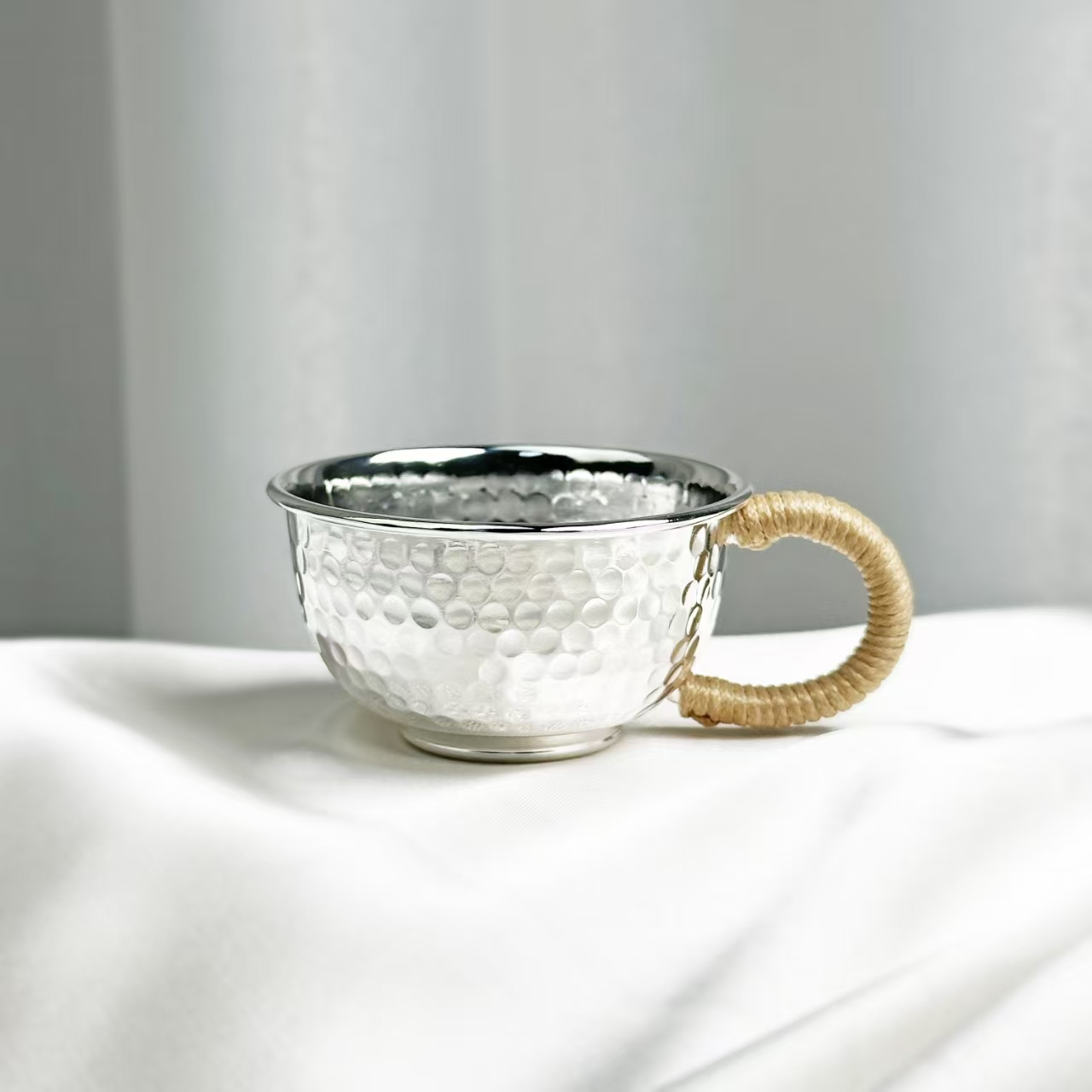 清货-手工999锤纹耳把杯主人杯银杯
