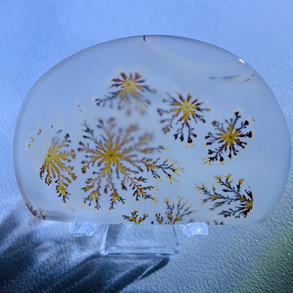 天然海洋玉髓超冰金花摆件