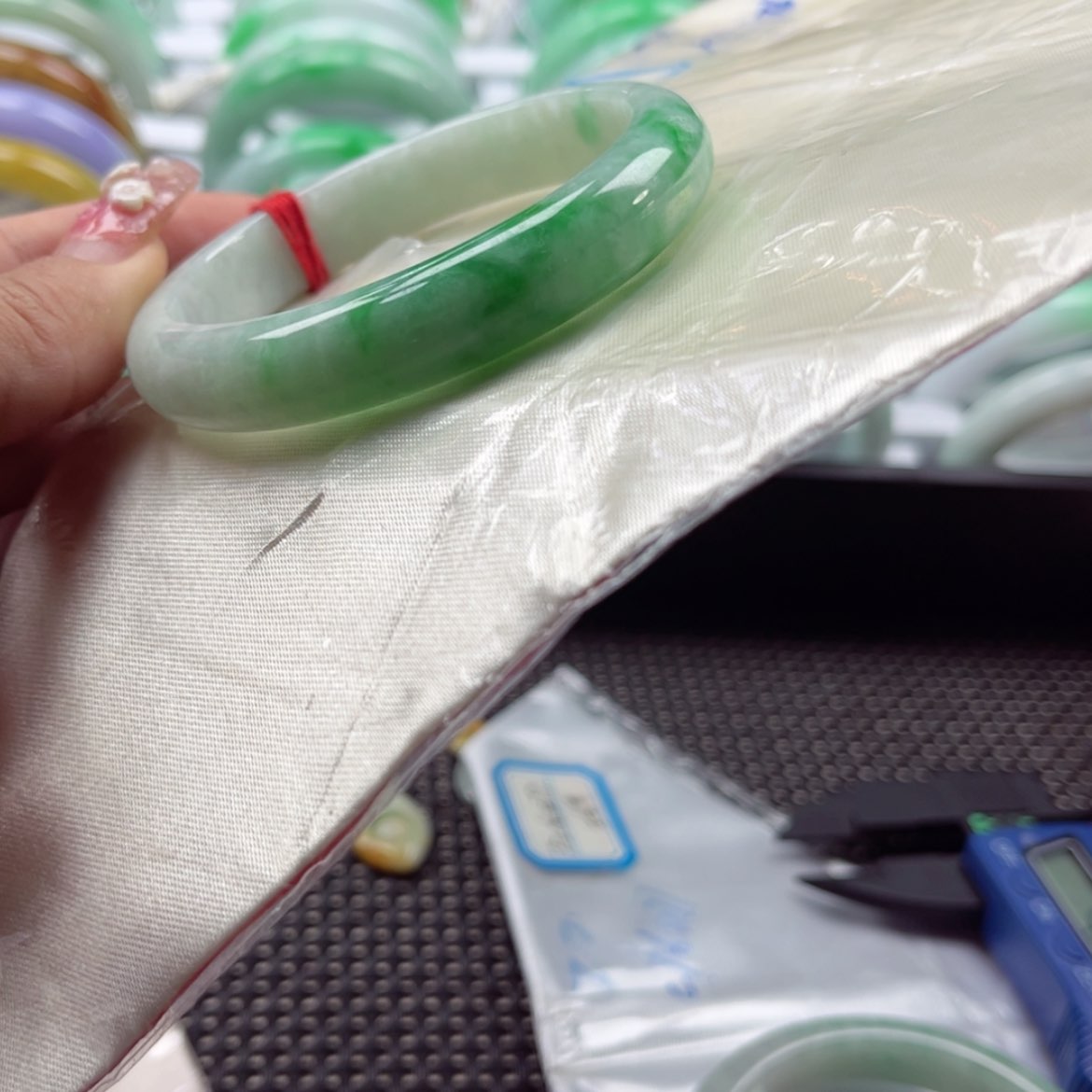 【闪购商品】翡翠手镯（开口镯）未镶嵌