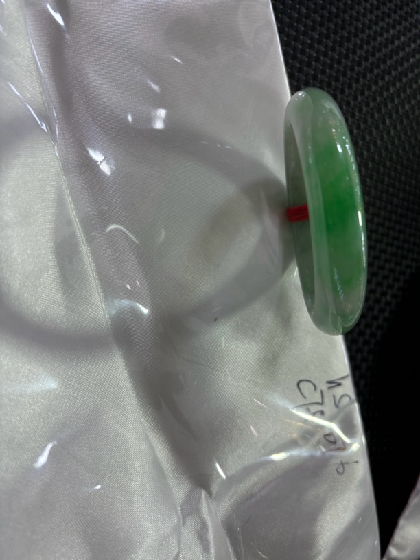 天然缅甸翡翠手镯冰种半山半水金丝阳绿手镯完美