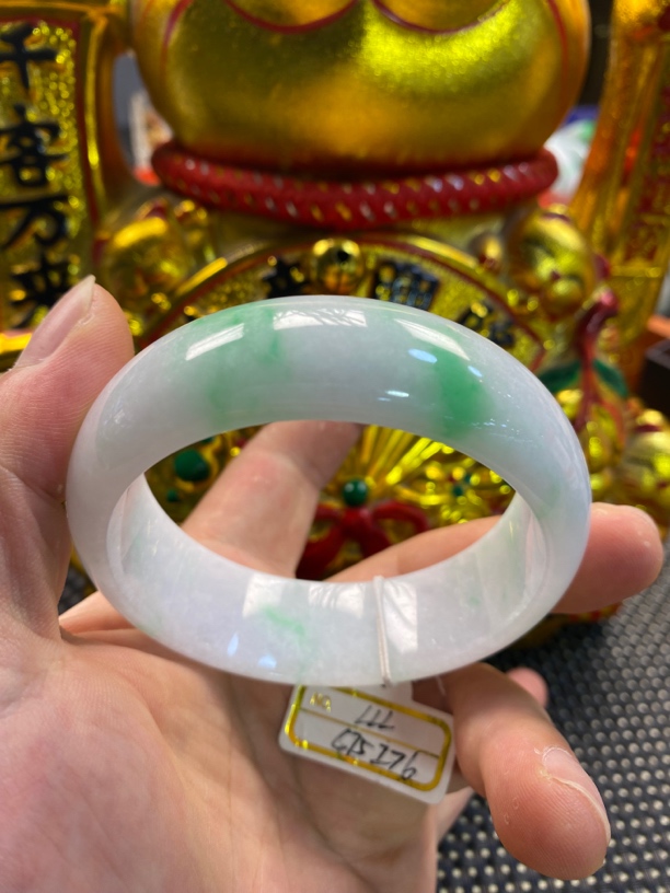 天然缅甸翡翠A货宽版白底青