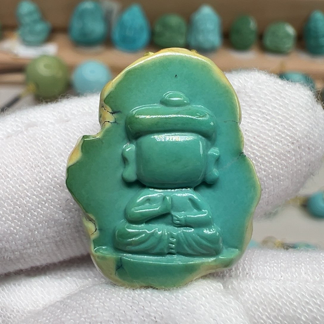 绿松石配饰未镶嵌