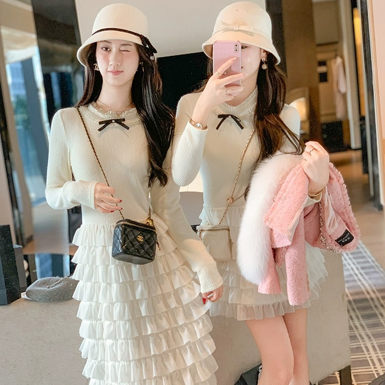 鱼兔子的兔子网纱拼接针织连衣裙女秋冬2025新款修身蛋糕打底裙子