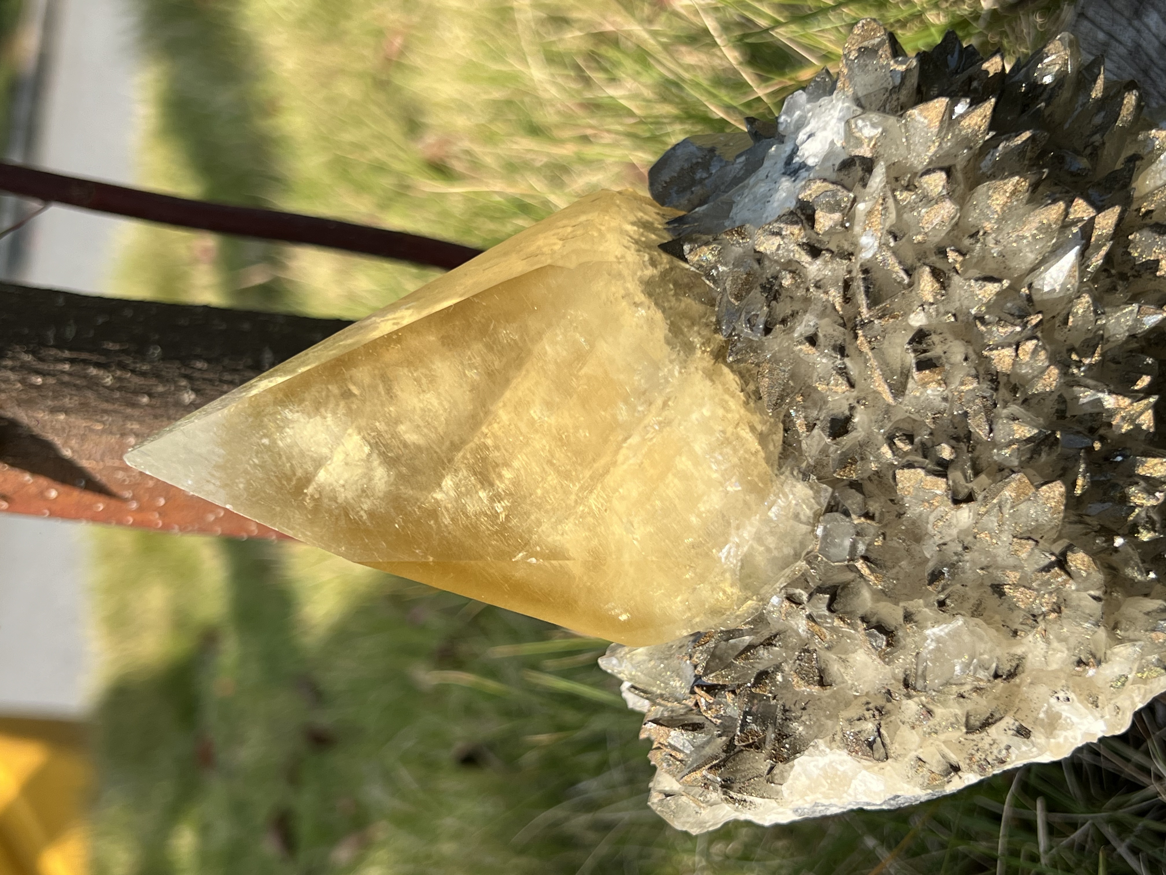 晶喜一物一拍 原石标本摆件