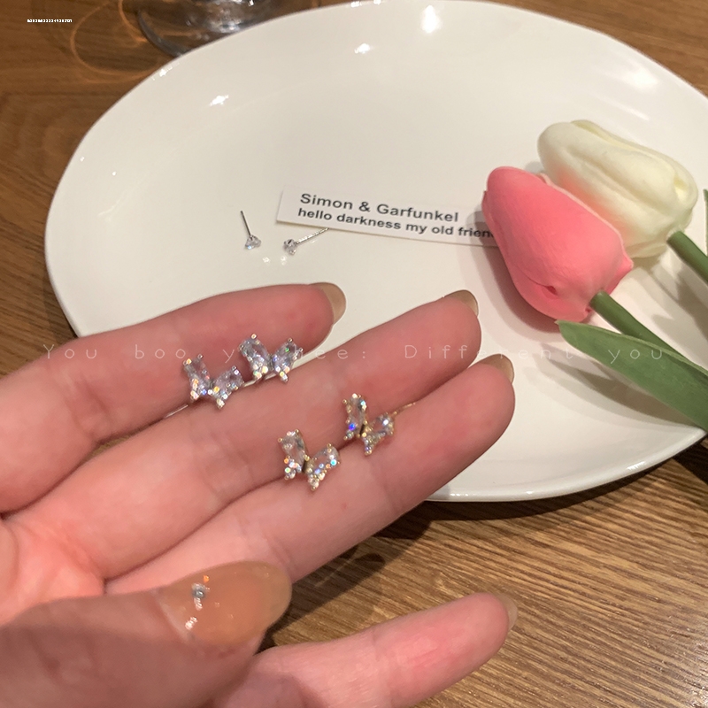 显白网红设计百搭小众耳饰女蝴蝶结爱心耳钉气质时尚精致潮新款
