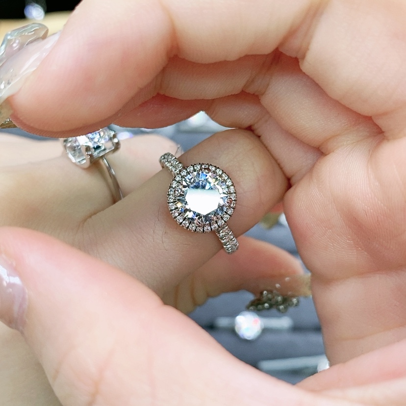 【闪购商品】实验室培育钻石18K金镶嵌16