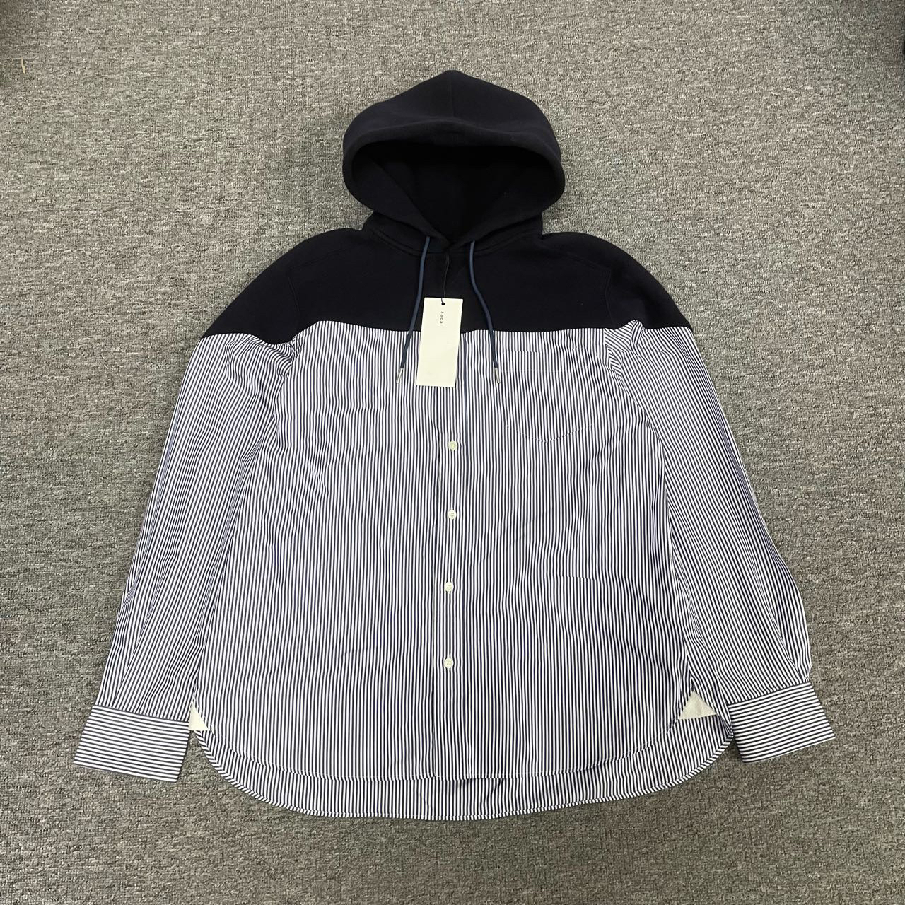全新未使用 Sungoder/萨提亚 sacai 衬衫卫衣