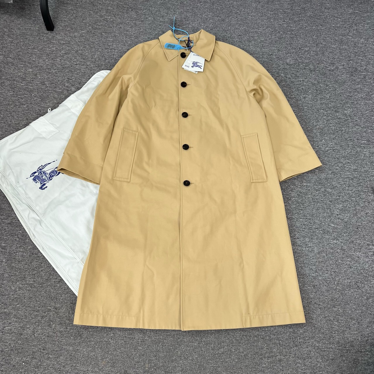 全新未使用 BURBERRY/博柏利 burberry  新款风衣 uk6