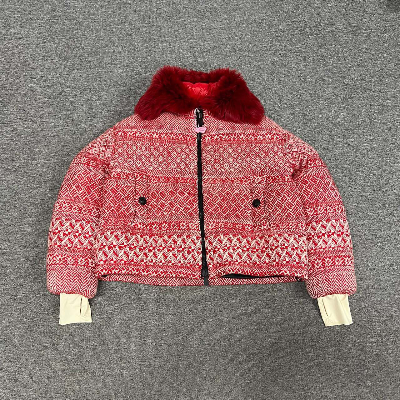 99新 AMIPARIS 蒙口 水貂毛领羽绒服 1码 滑雪服系列