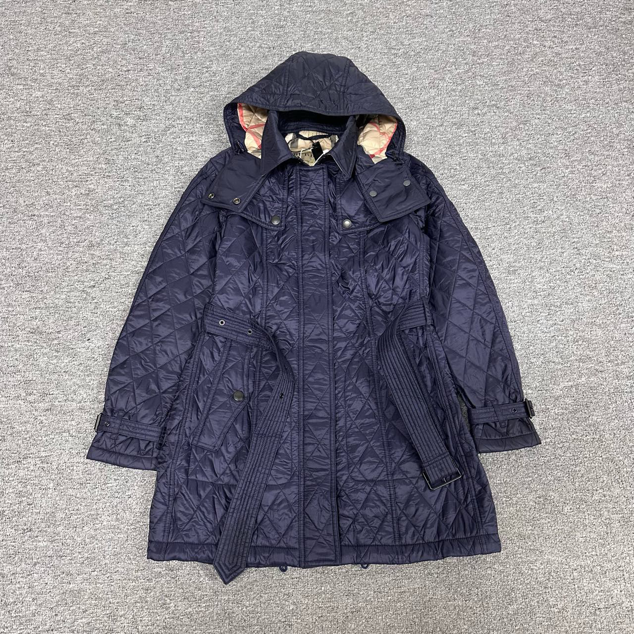 99新 BURBERRY/博柏利 burberry 菱形棉服s