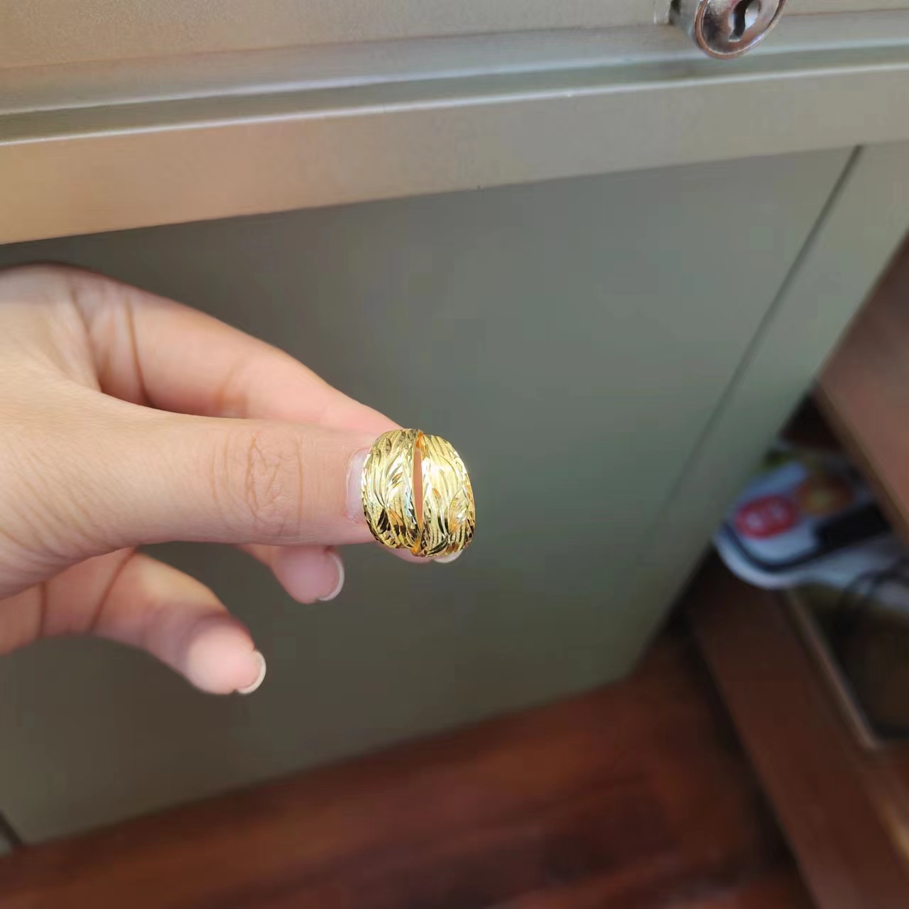 御典金翠缘（宠粉）特价款足金妈妈耳圈4.71g