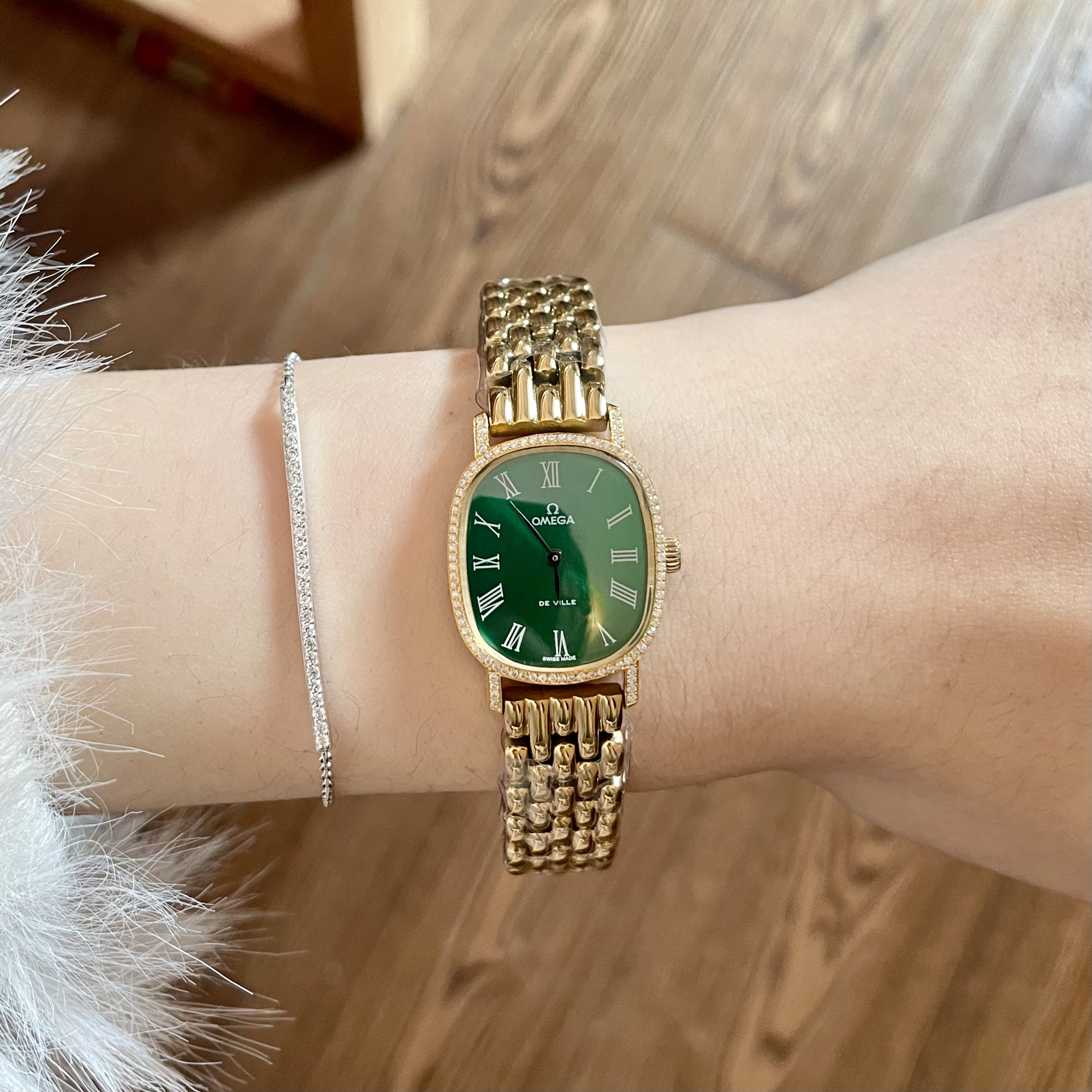 95新 GUCCI/古驰 vintage中古手表/手动机械/后镶钻/蝶飞
