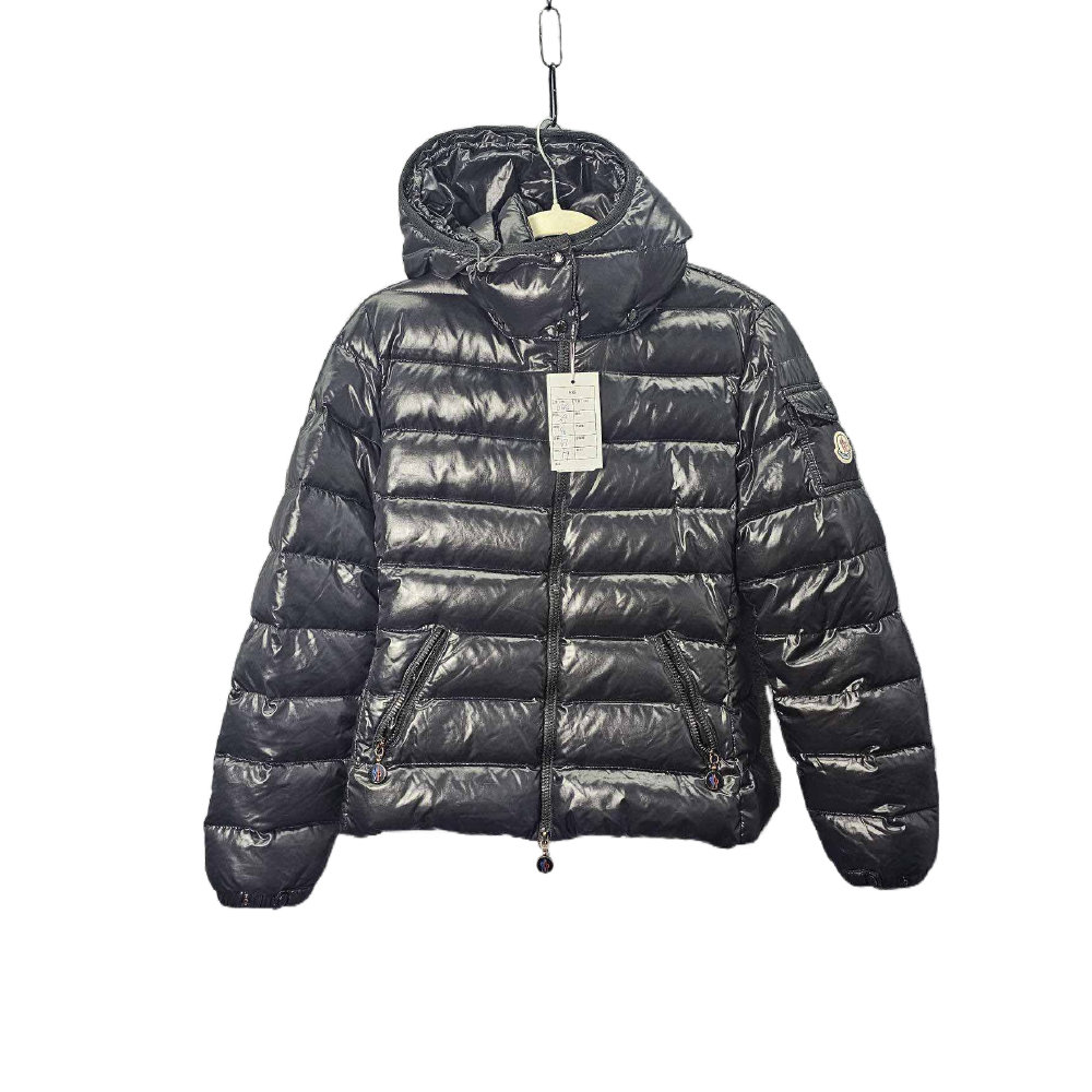 99新 MONCLER CZF0278/经典款羽绒服/尺码0码