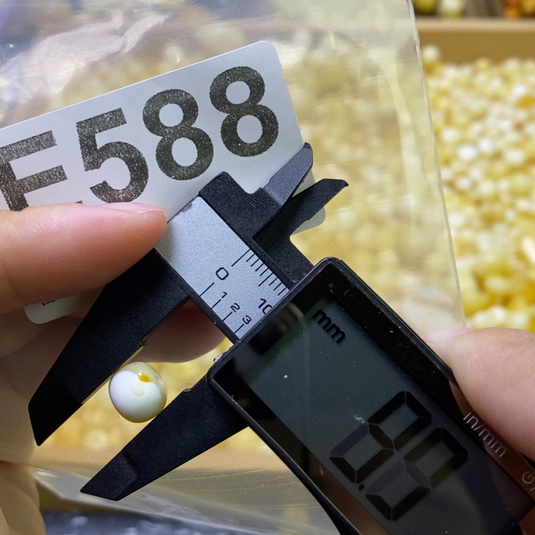 琥珀裸石未镶嵌x天然