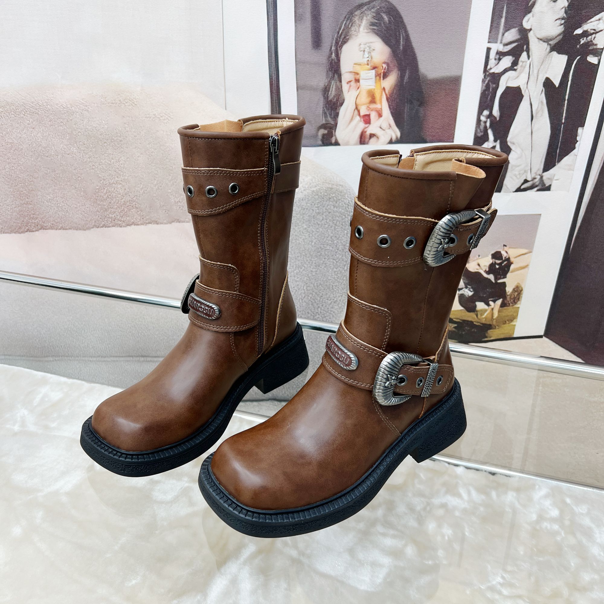 2024新款爆款马丁靴短靴秋冬女款鞋子女时装圆头