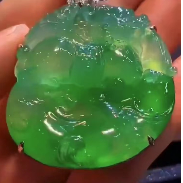 缅甸天然翡翠A货挂件