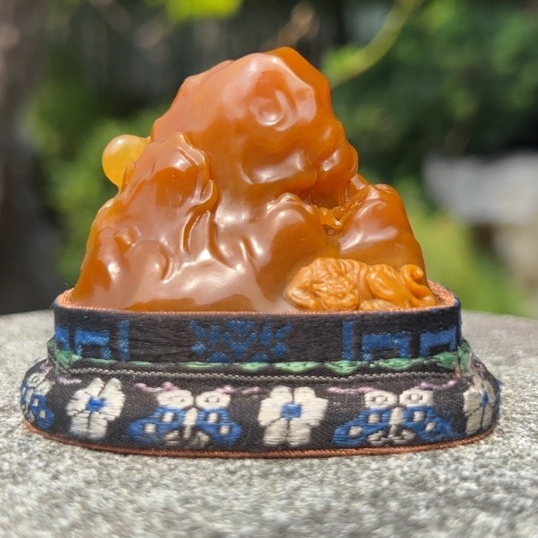 老挝北田麦芽晶《深山猛虎》文明作 