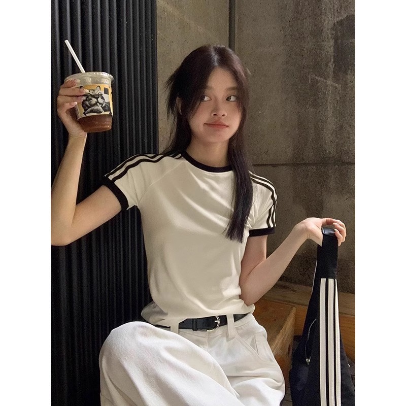 辣妹白色正肩短袖t恤女夏季修身百搭条纹体恤绝美设计感小众上衣