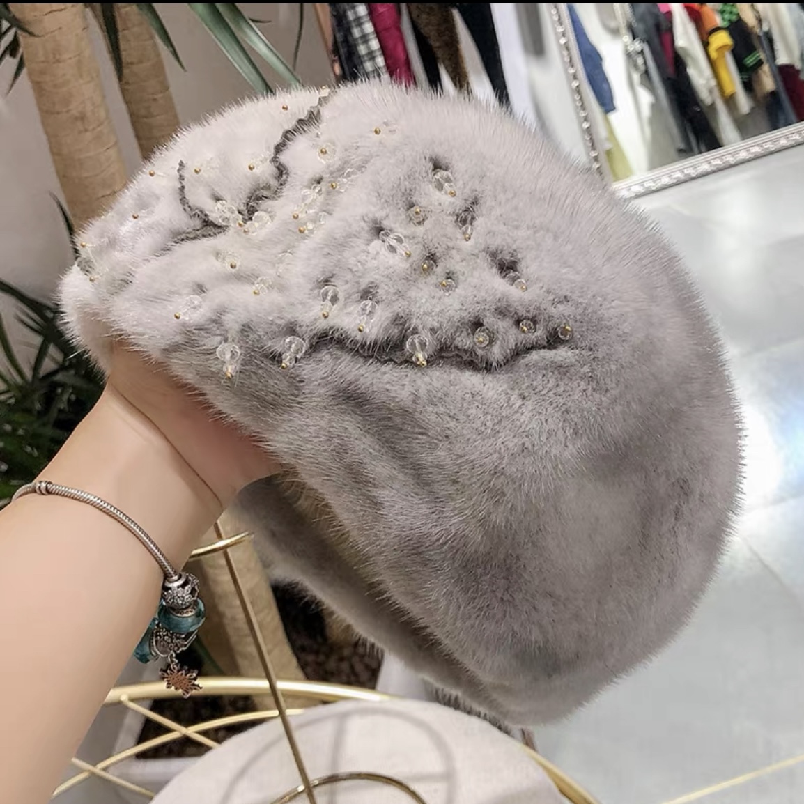 整张水貂毛贝雷帽女士冬季保暖护耳貂皮帽子