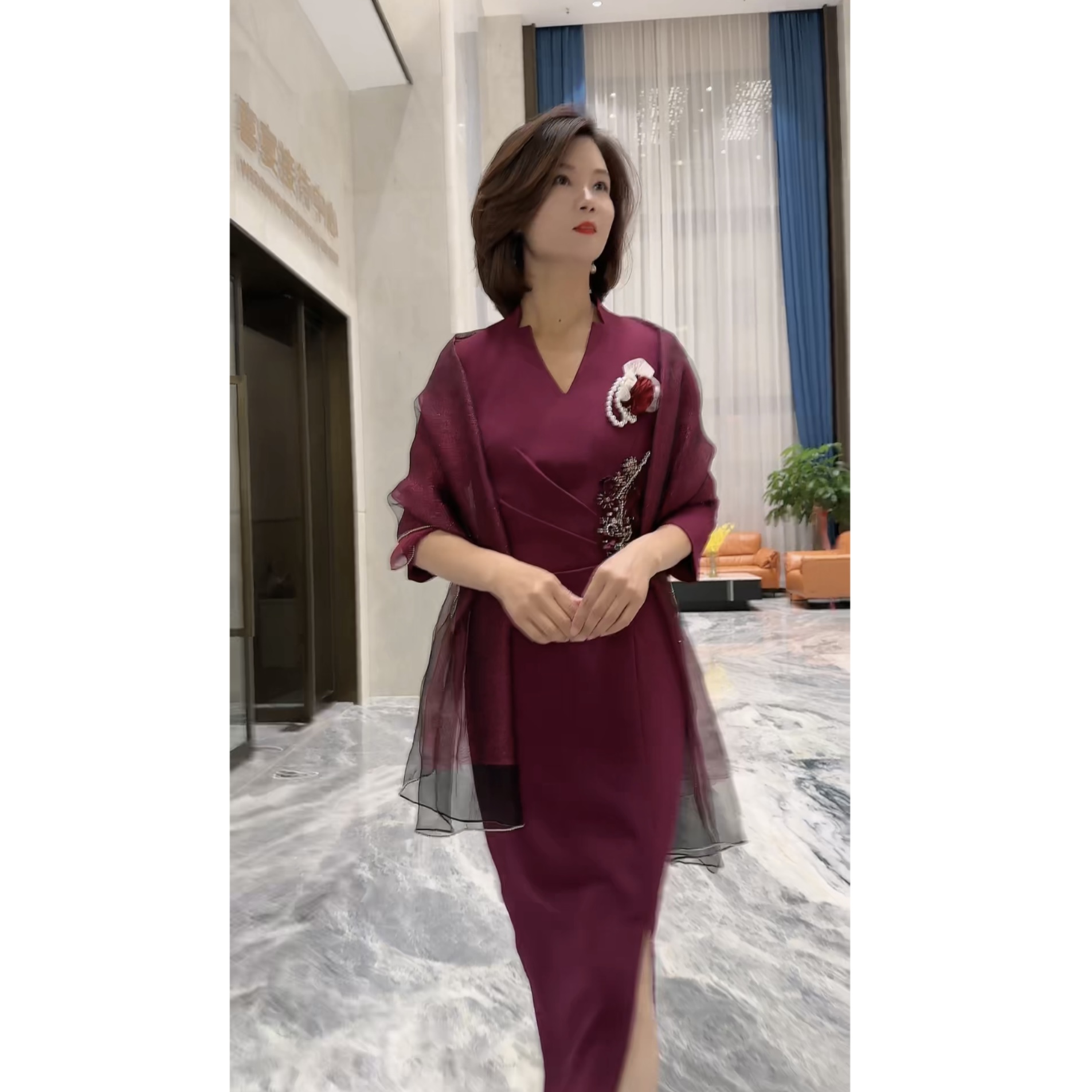 0021-喜婆婆喜妈妈轻奢反季连衣裙气质显瘦时尚腰花高定婚宴礼服