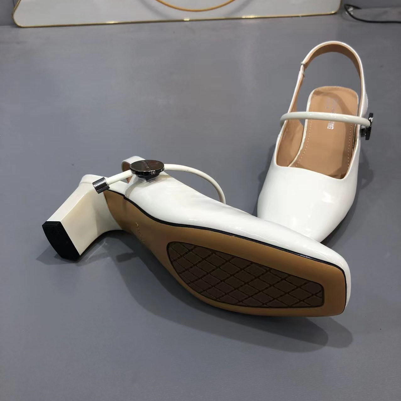 时尚中跟单鞋女2024春夏秋新款真皮口小粗跟气质女鞋2303-3