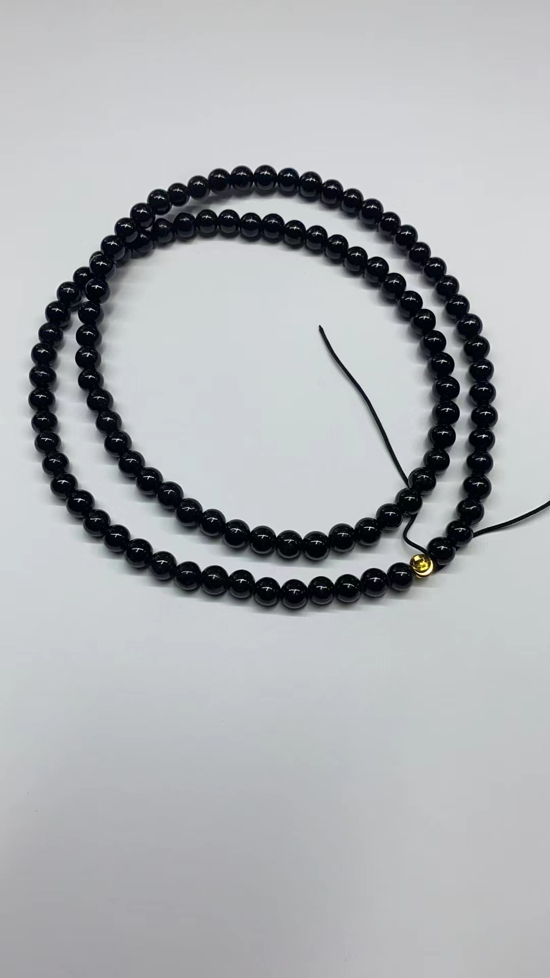 墨翠翡翠珠链长度30CM左右卡6尺寸珠链会有一定瑕疵棉和纹不规则