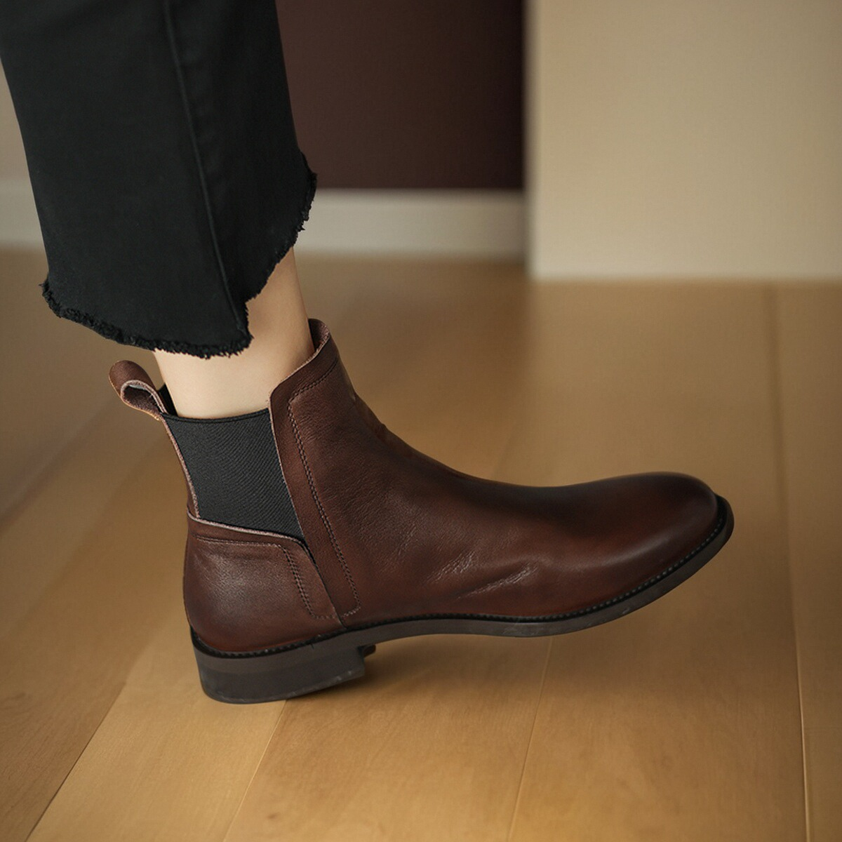 【VAN】3CM 西班牙设计升阶水软牛皮复古擦色高级切尔西女士时装靴