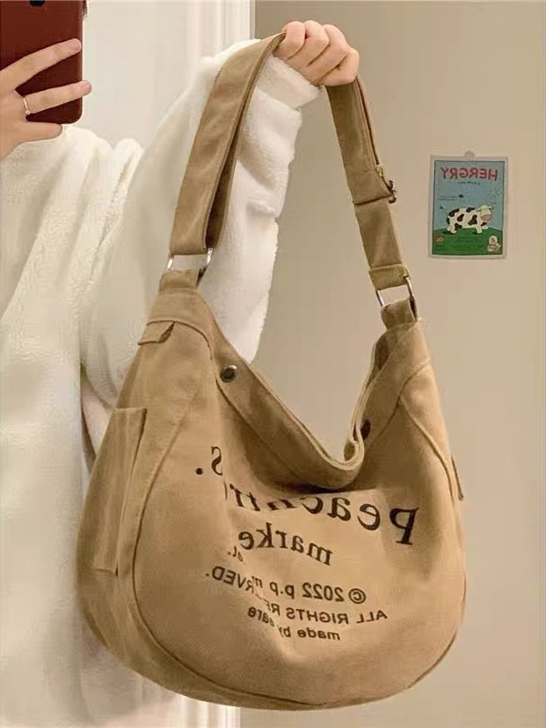 帆布包包女2024新款大容量字母印花简约单肩包慵懒风复古韩版女包