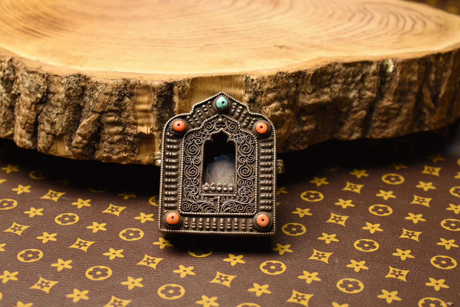 藏传随身摆件 材质铜 高7.3cm宽5.6cm厚2.0cm