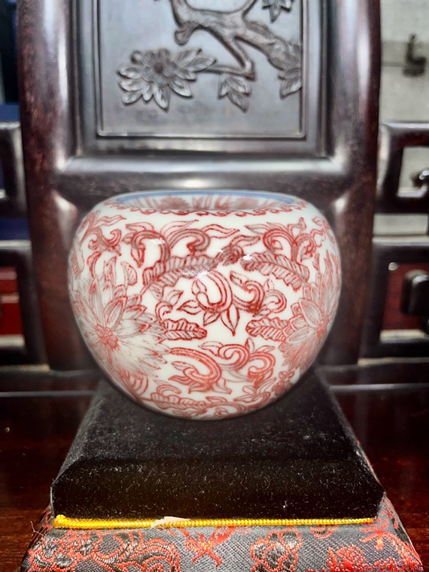 釉里红苹果尊陶瓷精品