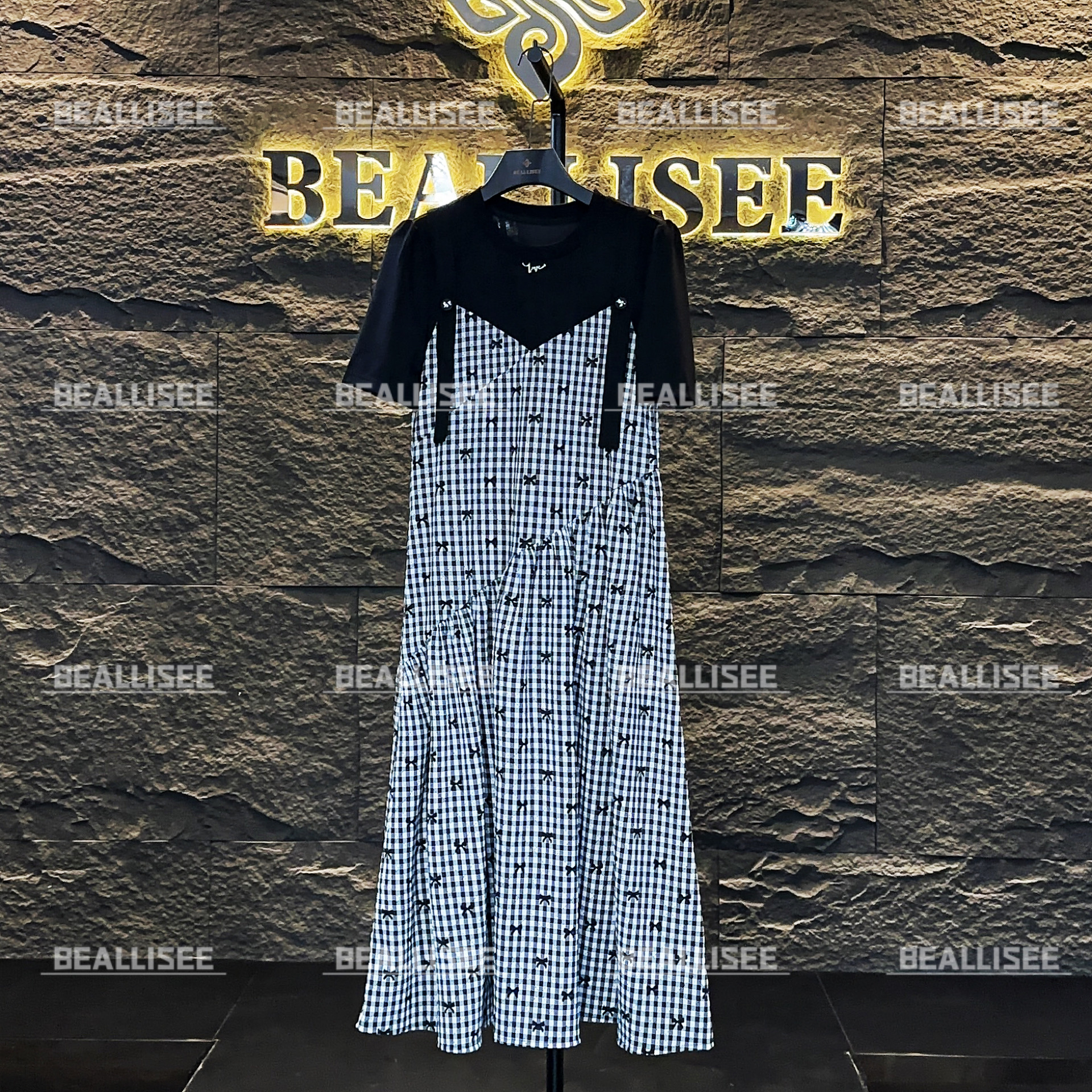 【茶茶】编码【76】夏季新款大码显瘦百搭不规则拼接连衣裙BLS-A153