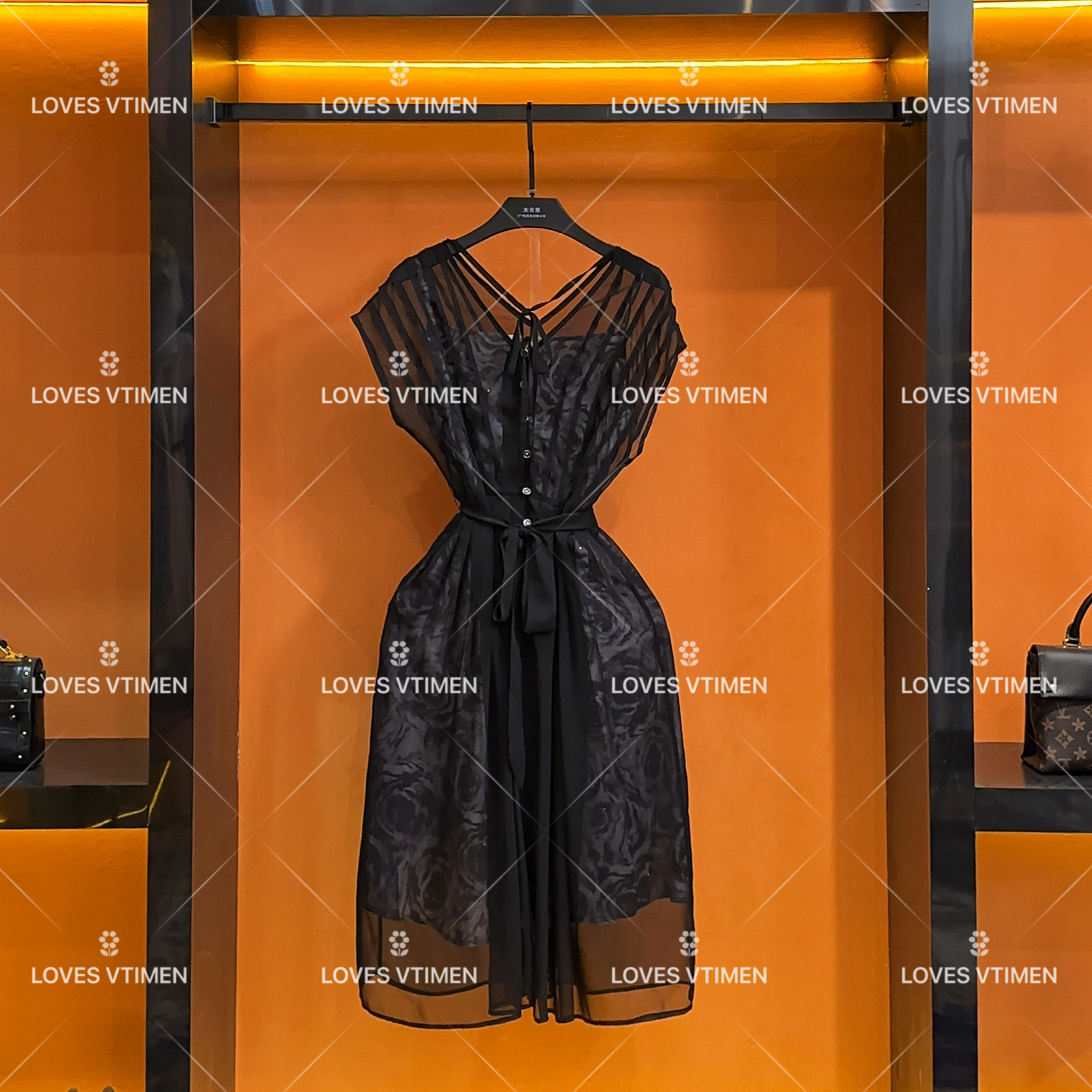 【大胆专属】-编码设计师款气质国风显瘦收腰连衣裙LOVES-A880