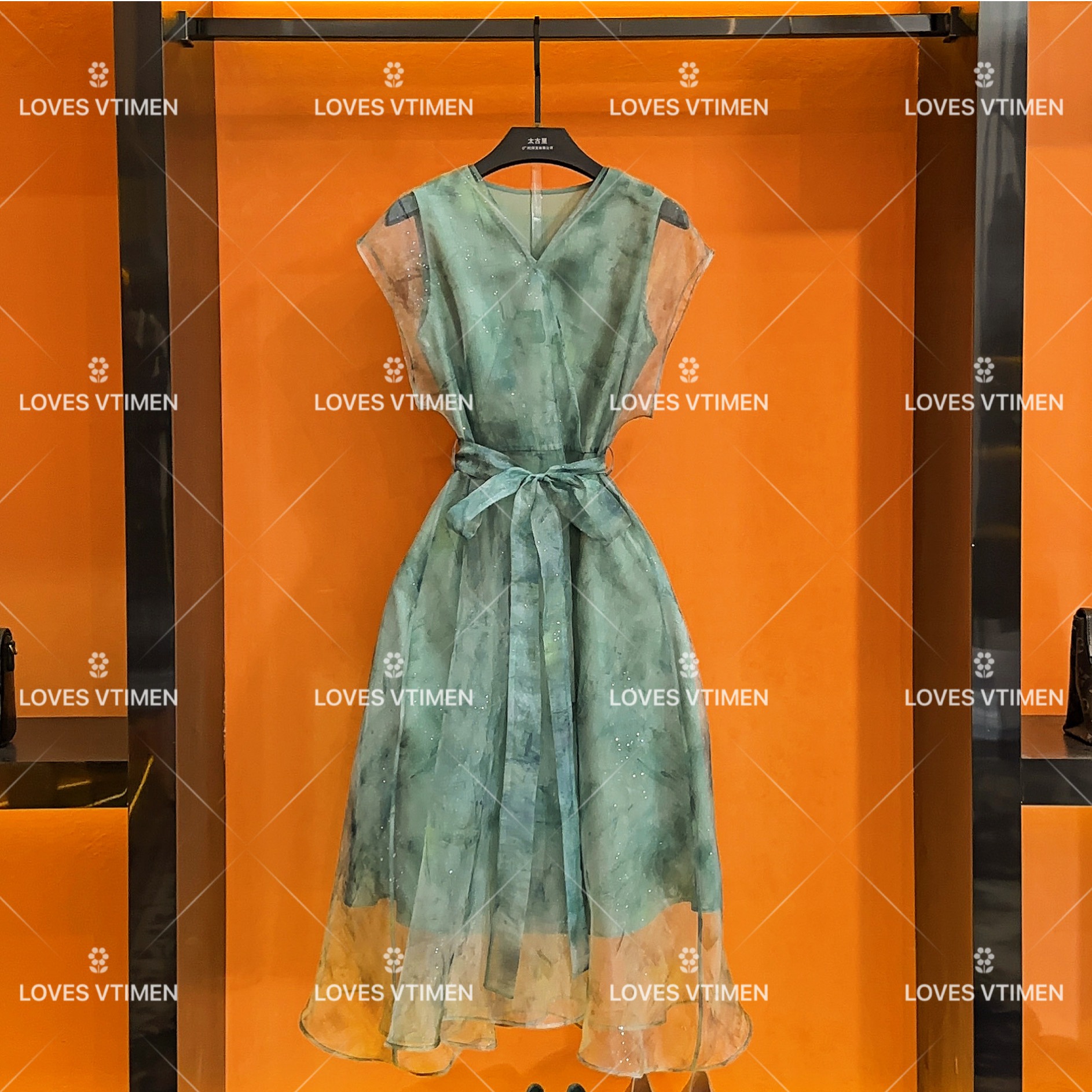 JOJO-设计师款气质国风显瘦收腰连衣裙LOVES-A784