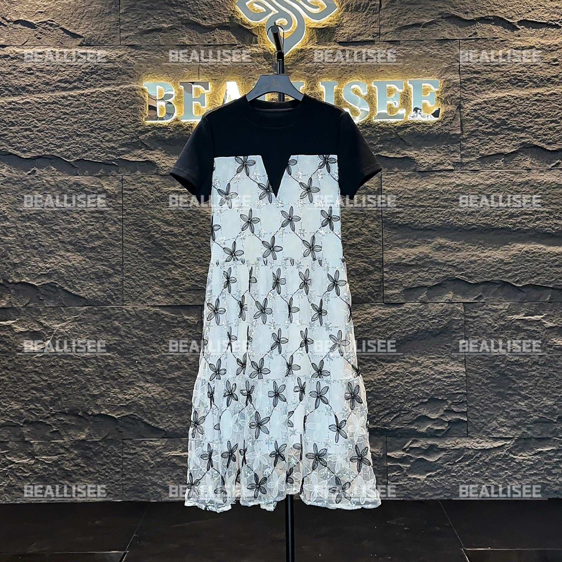 【linda】【36】夏季新款气质时尚大码复古中长款连衣裙BLS-A102